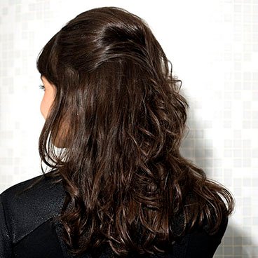 Garnier Fructis - Half-Up Half-Down - simple solution for refreshing second, third day hair - give curls definition, shine minus frizz with Curl Shaping Spray Gel